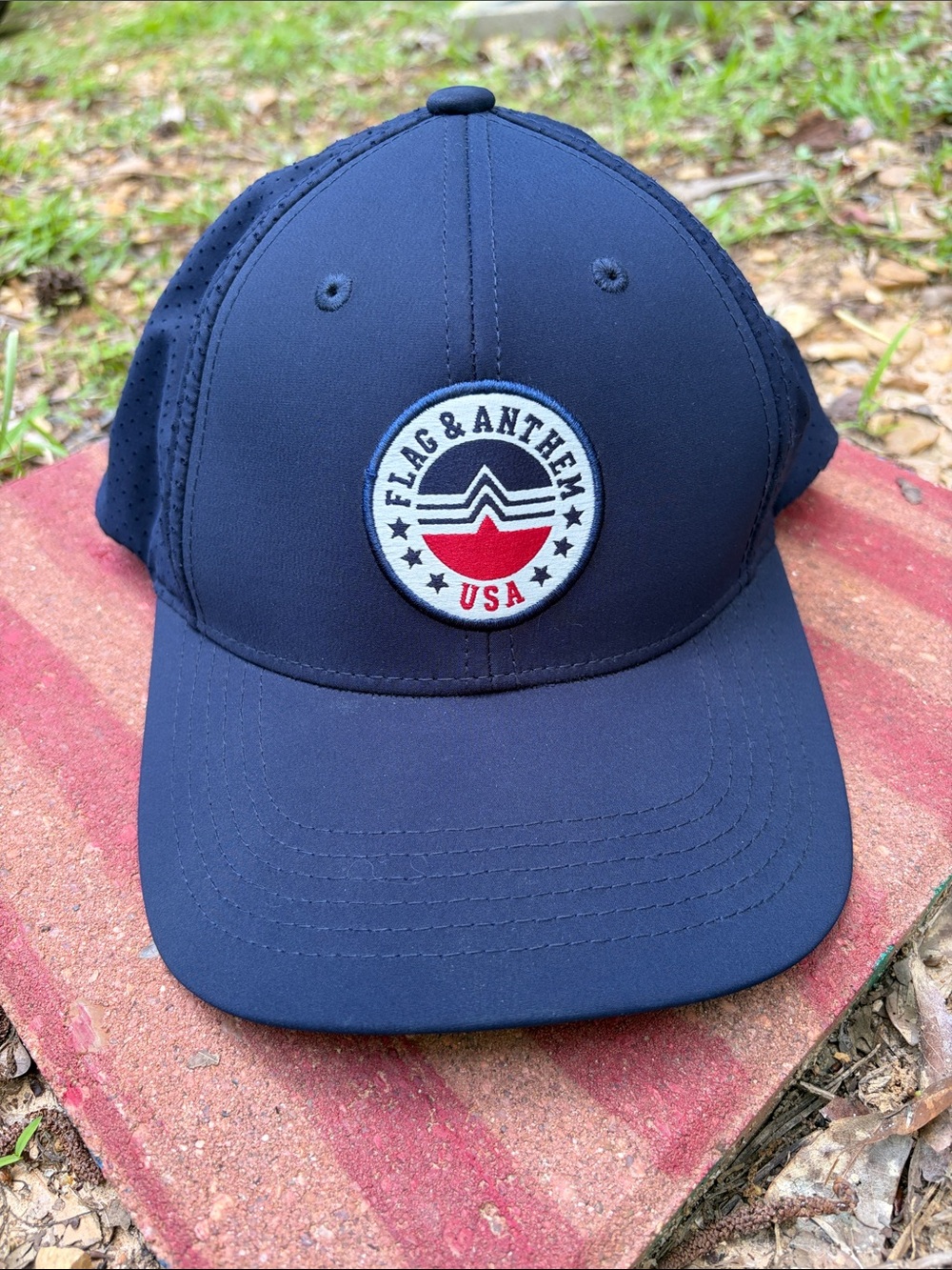 Flag & Anthem Men’s USA Navy Logo Patch Icon Performance Mesh SnapBack Cap